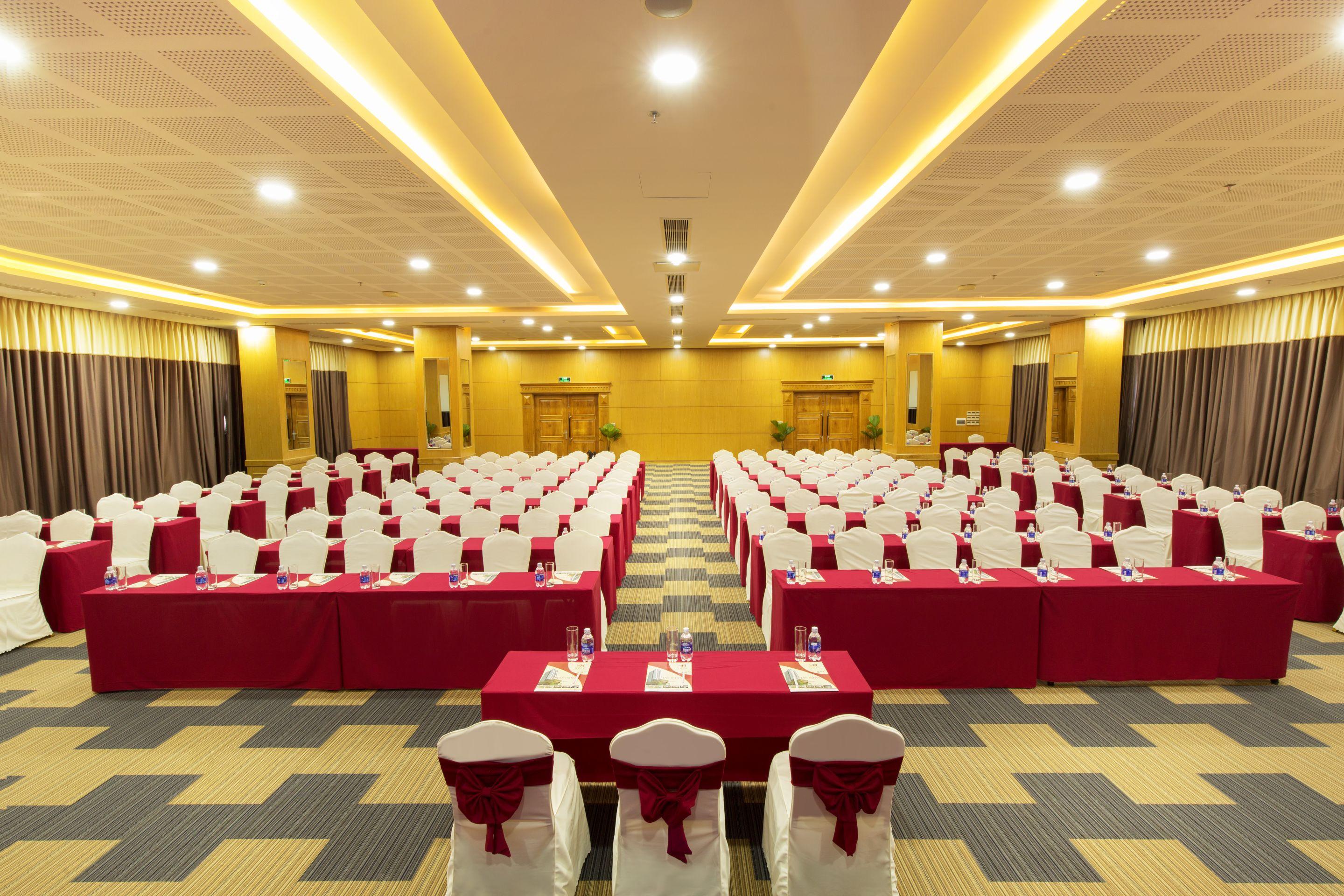 เซอรีน บีช โฮเต็ล Hotel ดานัง ภายนอก รูปภาพ