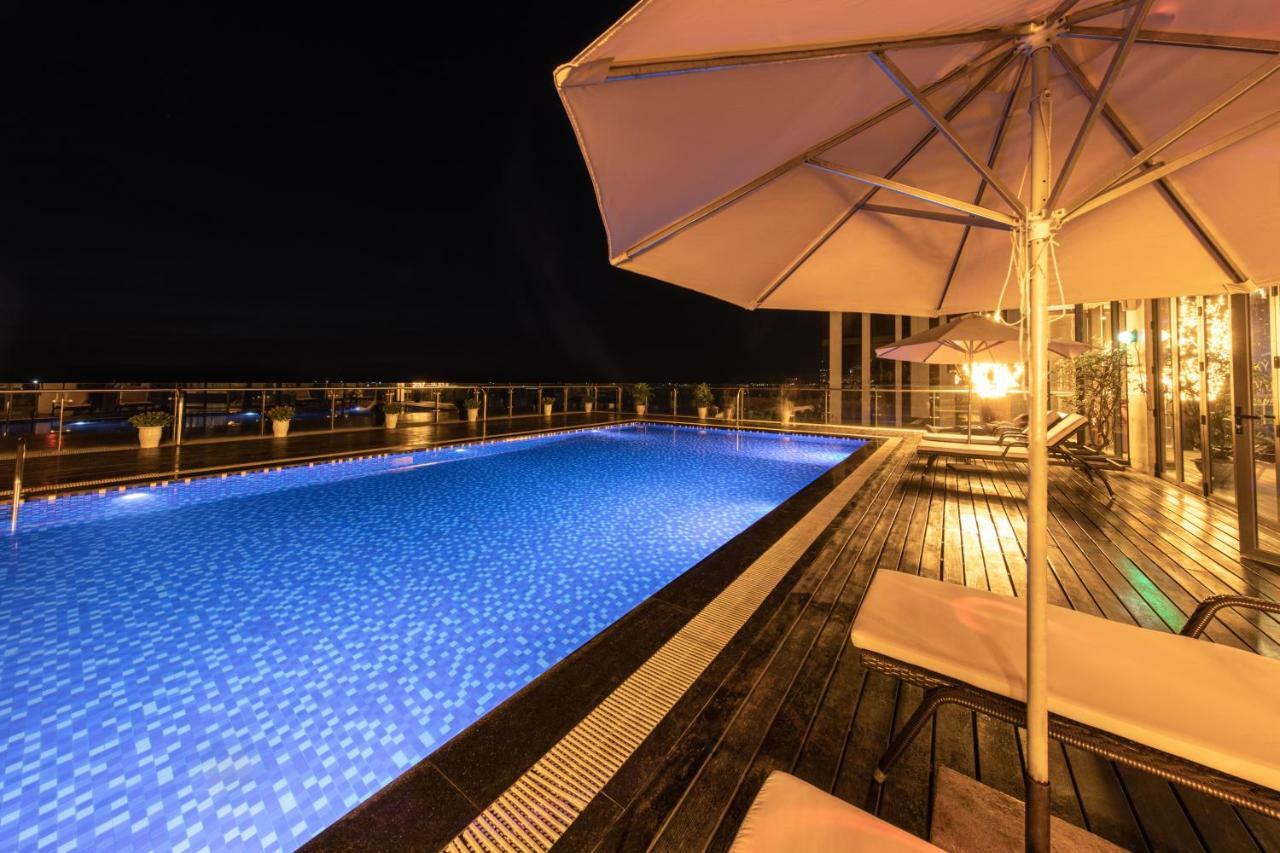 เซอรีน บีช โฮเต็ล Hotel ดานัง ภายนอก รูปภาพ